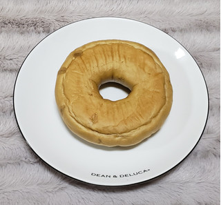 「ニューデイズ Panest BAGEL＆BAGEL ベーグル 北海道産生クリームとキャラメル 1個」のクチコミ画像 by みにぃ321321さん