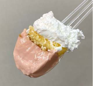 「ロピア 生食感ストロベリーケーキ」のクチコミ画像 by カスタード ホイップさん