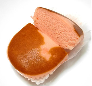「ヤマザキ 北海道チーズ蒸しケーキ いちご味 袋1個」のクチコミ画像 by つなさん