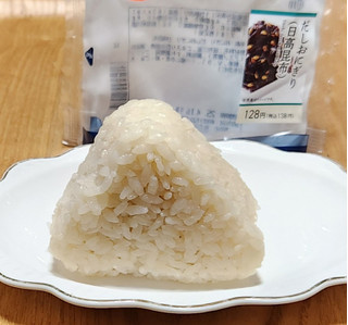 「ローソン おにぎり屋 だしおにぎり 日高昆布」のクチコミ画像 by みにぃ321321さん