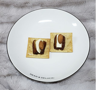 「金鶴食品製菓 ドライフルーツ デーツ 袋220g」のクチコミ画像 by みにぃ321321さん