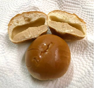 「ヤマザキ 薄皮 ピーナッツパン 4個」のクチコミ画像 by SANAさん