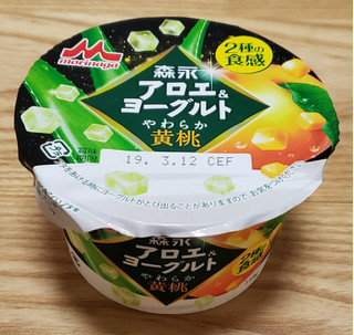 「森永 森永アロエ＆ヨーグルト 2種の食感 やわらか黄桃 カップ118g」のクチコミ画像 by みにぃ321321さん