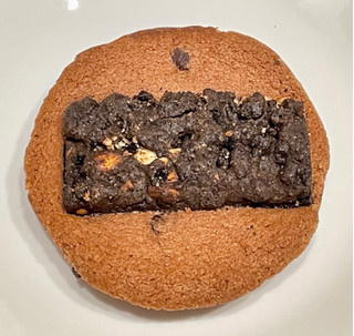 「ファミリーマート ファミマルSweets ブラックサンダー チョコクッキー」のクチコミ画像 by パン太郎さん