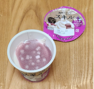 「日本ルナ Isey SKYR スキル バニラ ぶどうソース ナタデココ入り 80g」のクチコミ画像 by みにぃ321321さん