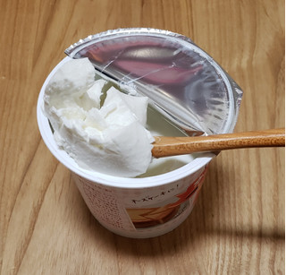 「雪印メグミルク 北海道100 カッテージチーズ うらごしタイプ カップ200g」のクチコミ画像 by みにぃ321321さん