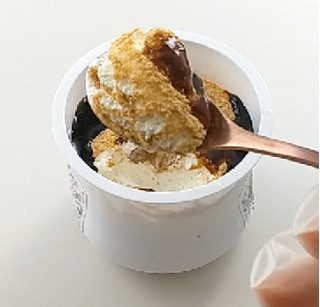 「ファミリーマート 黒みつを味わうクリームわらび餅」のクチコミ画像 by くまプップさん