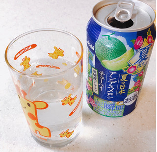 「アサヒ チューハイ果実の瞬間 茨城産アンデスメロン 缶350ml」のクチコミ画像 by ビーピィさん