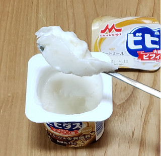 「森永 ビヒダス ヨーグルト オートミール＆食物繊維入り カップ75g×4」のクチコミ画像 by みにぃ321321さん