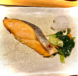 「やよい軒 銀鮭の塩焼定食 白米」のクチコミ画像 by ぱぴぴさん