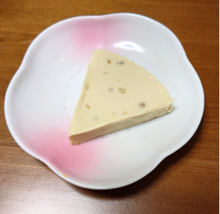 「Q・B・B チーズデザート ピスタチオショコラ 90g」のクチコミ画像 by ももたろこさん