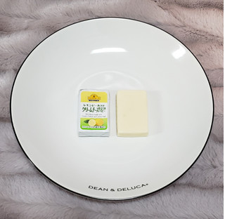 「イオントップバリュ レモンピール入り クリームチーズ仕立てのベビー 60g」のクチコミ画像 by みにぃ321321さん