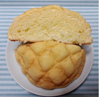 「ヤマザキ 塩バターメロンパン 1個」のクチコミ画像 by hiro718163さん