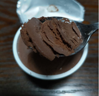 「明治 チョコレート効果CACAOアイス カップ75ml」のクチコミ画像 by Yuka_Riiさん
