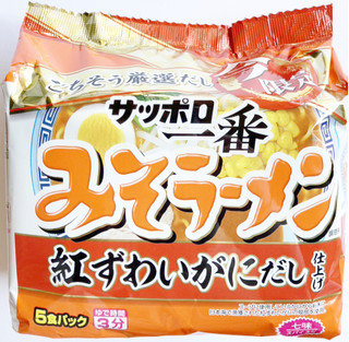 「サンヨー食品 サッポロ一番 みそラーメン 紅ずわいがにだし仕上げ 102g×5」のクチコミ画像 by コーンスナック好きさん