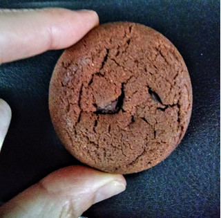 「ハッピーポケット クッキークランチョコケーキ 袋8個」のクチコミ画像 by まめぱんださん