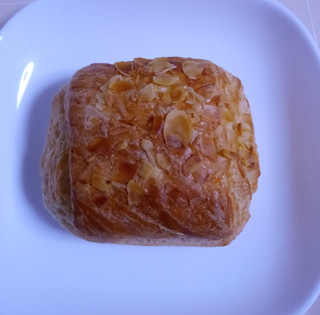 「第一パン 温めてもおいしいメープルアーモンドデニッシュ」のクチコミ画像 by ゆるりむさん