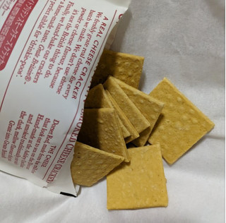 「キタノ グレイトブリテン スモークチーズ クラッカー 45g」のクチコミ画像 by もぐちゃかさん