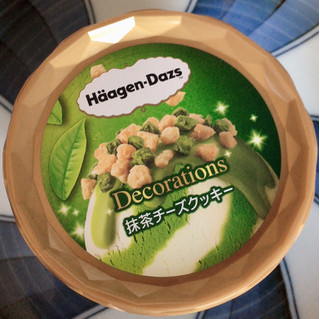 「ハーゲンダッツ デコレーションズ 抹茶チーズクッキー カップ87ml」のクチコミ画像 by まえ子んさん