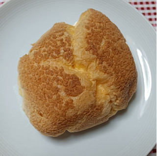 「ニューデイズ EKI na CAFE 北海道じっくりかまやきクッキーシュー 富良野メロン」のクチコミ画像 by hiro718163さん