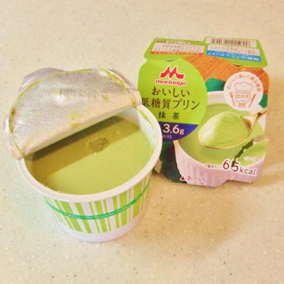 「森永 おいしい低糖質プリン 抹茶 カップ75g」のクチコミ画像 by ビーピィさん