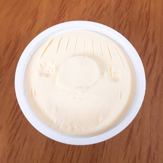 「ローソン よりシンプルに ミルクアイス カップ120ml」のクチコミ画像 by あべはなさん