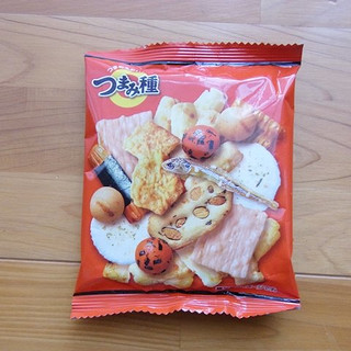 「亀田製菓 つまみ種 袋130g」のクチコミ画像 by emaさん