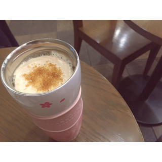 「スターバックス コーヒー ＆ クリーム ラテ HOT」のクチコミ画像 by ももかんづめさん