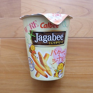 「カルビー Jagabee バターシナモン味 カップ38g」のクチコミ画像 by emaさん