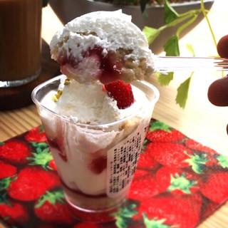 「ファミリーマート RIZAP 苺のショートケーキ」のクチコミ画像 by 南寄りの風さん