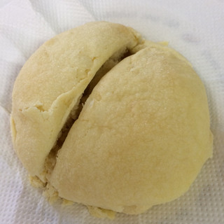 「神戸屋 メープルメロンパン 袋1個」のクチコミ画像 by SANAさん