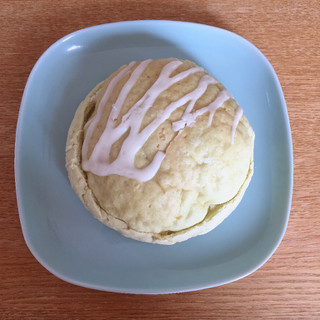 「ヤマザキ メロン風味豊かなメロンパン メロンホイップ入り 袋1個」のクチコミ画像 by ヘルシーさん