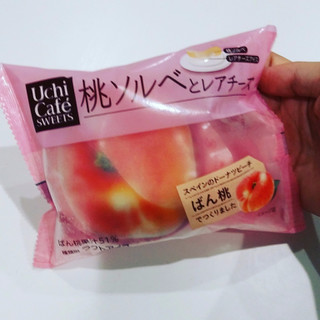 「ローソン Uchi Cafe’ SWEETS 桃ソルベとレアチーズ」のクチコミ画像 by ゆづママさん