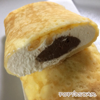 「ローソン Uchi Cafe’ SWEETS 生チョコクレープ チョコチップ入り」のクチコミ画像 by マロンまろんさん