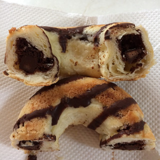 「ファミリーマート クッキーとデニッシュのベイクドドーナツ チョコ」のクチコミ画像 by SANAさん