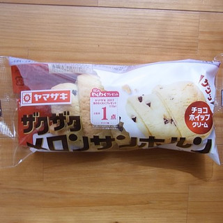 「ヤマザキ ザクザクメロンサンホルン チョコホイップクリーム 袋1個」のクチコミ画像 by emaさん