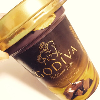 「森永 GODIVA ミルクチョコレート カップ180ml」のクチコミ画像 by macchaさん