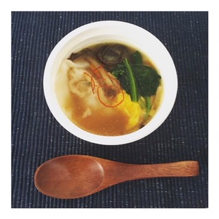 「セブン-イレブン ツルっと餃子の野菜中華スープ」のクチコミ画像 by ちぃてるさん