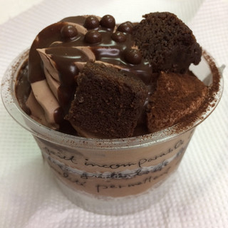「ミニストップ MINISTOP CAFE 濃厚生チョコレートケーキ」のクチコミ画像 by SANAさん