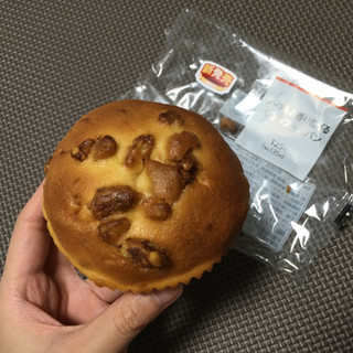 「ファミリーマート くるみブールパン」のクチコミ画像 by レビュアーさん