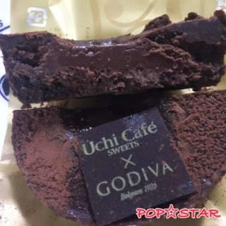 「ローソン Uchi Cafe’ SWEETS×GODIVA 濃厚ショコラケーキ」のクチコミ画像 by マロンまろんさん