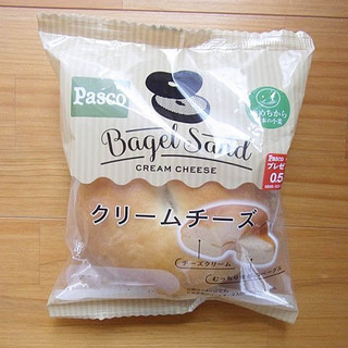 「Pasco Bagel Sand クリームチーズ 袋1個」のクチコミ画像 by emaさん