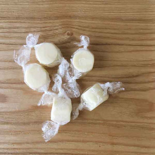 「Q・B・B お徳用キャンディータイプチーズ 袋130g」のクチコミ画像 by もみぃさん