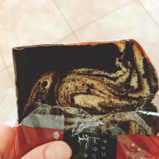 「タカキベーカリー ITSUTSUBOSHI チョコレートパウンドケーキ 袋1個」のクチコミ画像 by ユズハさん