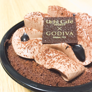 「ローソン Uchi Cafe’ SWEETS × GODIVA ショコラロールケーキ」のクチコミ画像 by coco-lifeさん