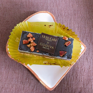 「ローソン Uchi Cafe’ SWEETS × GODIVA ショコラケーキ」のクチコミ画像 by レビュアーさん
