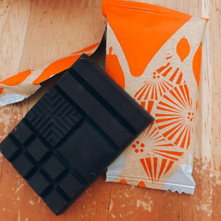 「明治 ザ・チョコレート 華やかな果実味 エレガントビター 箱50g」のクチコミ画像 by ユズハさん