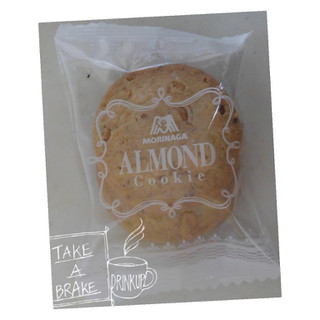 「森永製菓 アーモンドクッキー 箱2枚×6」のクチコミ画像 by レビュアーさん