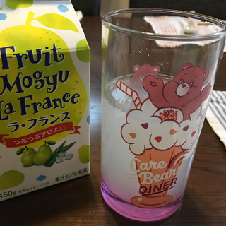「エルビー Fruit Mogyu ラ・フランス つぶつぶアロエ入り」のクチコミ画像 by おむちゃんさん