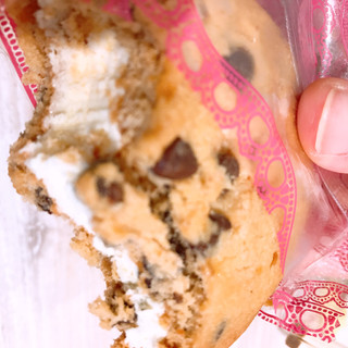 「森永製菓 ステラおばさんのクッキーサンドアイス チョコチップクッキー 箱1個」のクチコミ画像 by 甘党さんさん